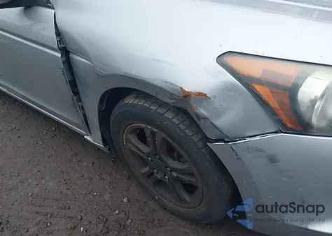 2008 Honda Accord 2.4 Lx from USA, damaged, VIN 1HGCP26348A152067